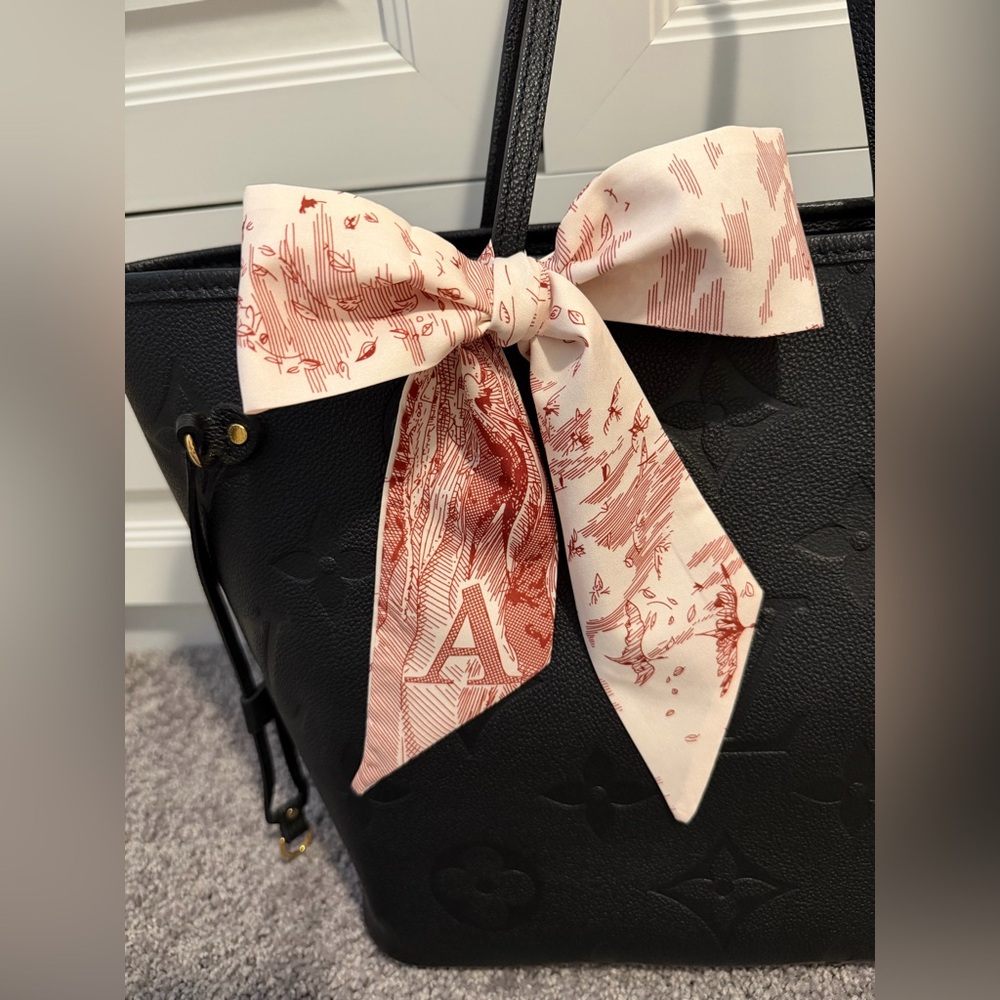 Purse/Hair Scarfs Monogram. New